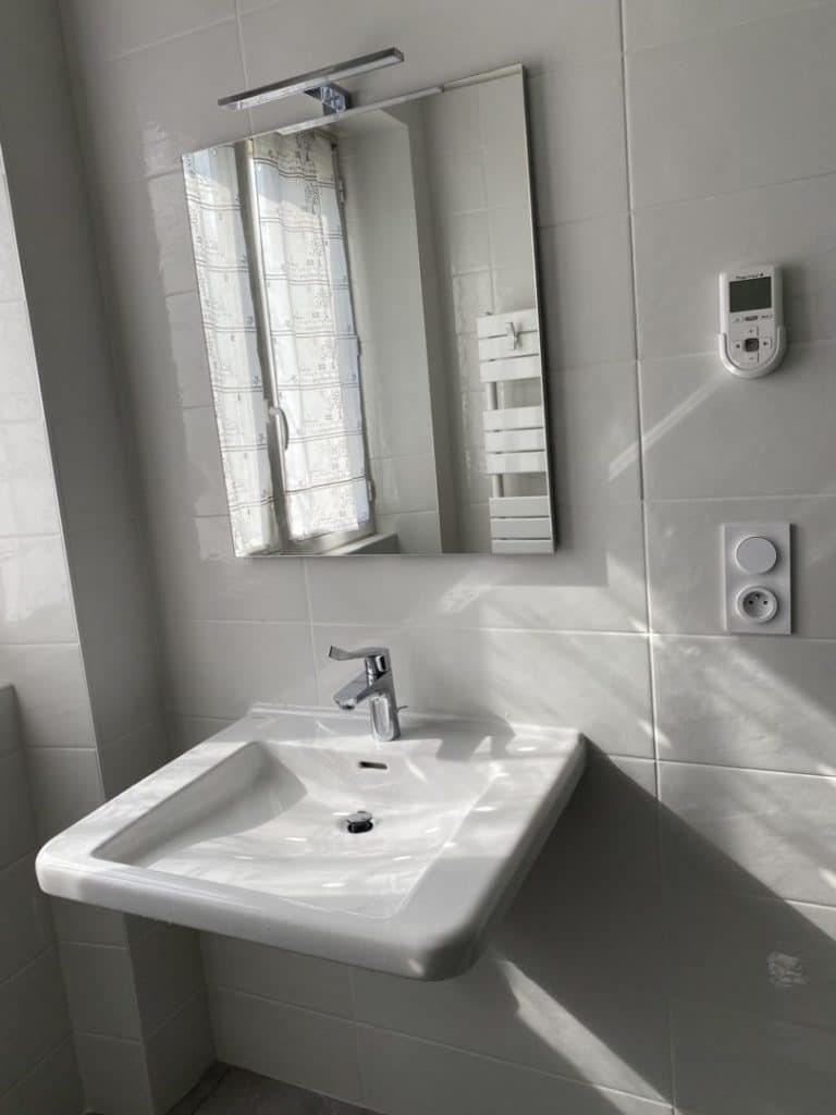 Salle de bain PMR Ploumoguer (1)
