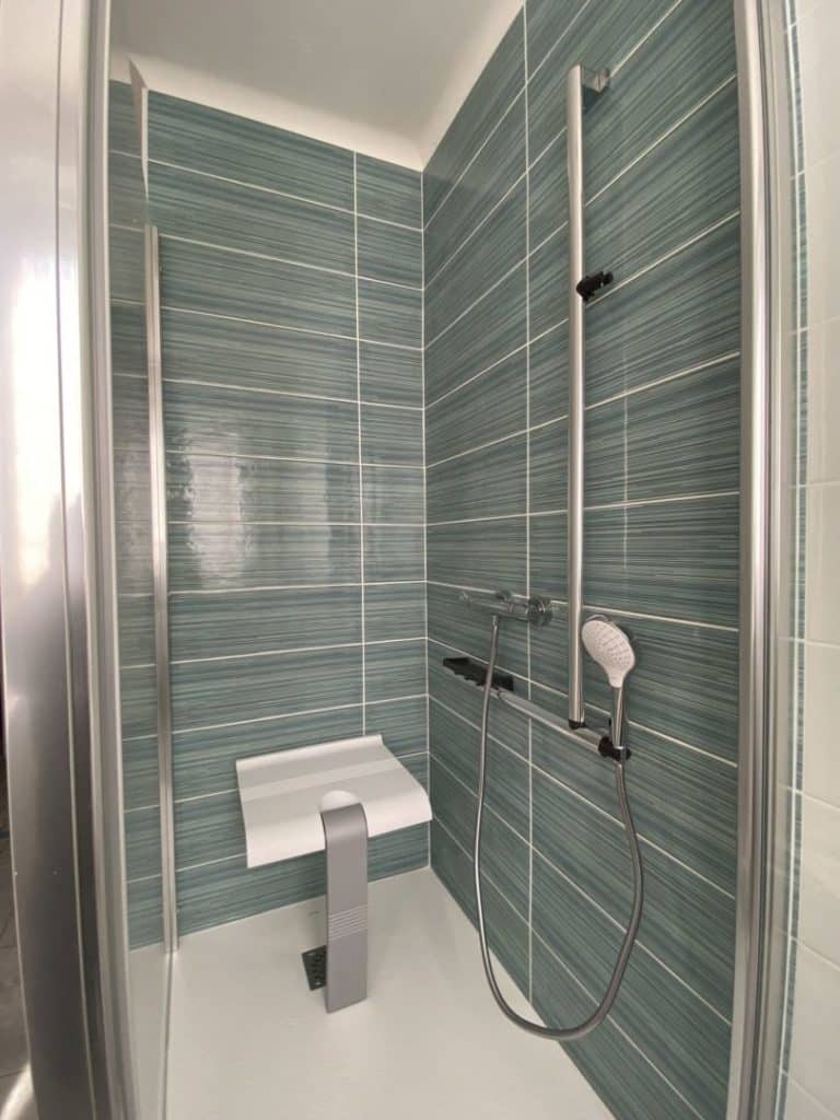 Salle de bain PMR Ploumoguer (5)