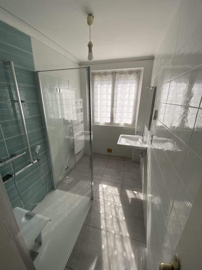 Salle de bain PMR Ploumoguer (8)