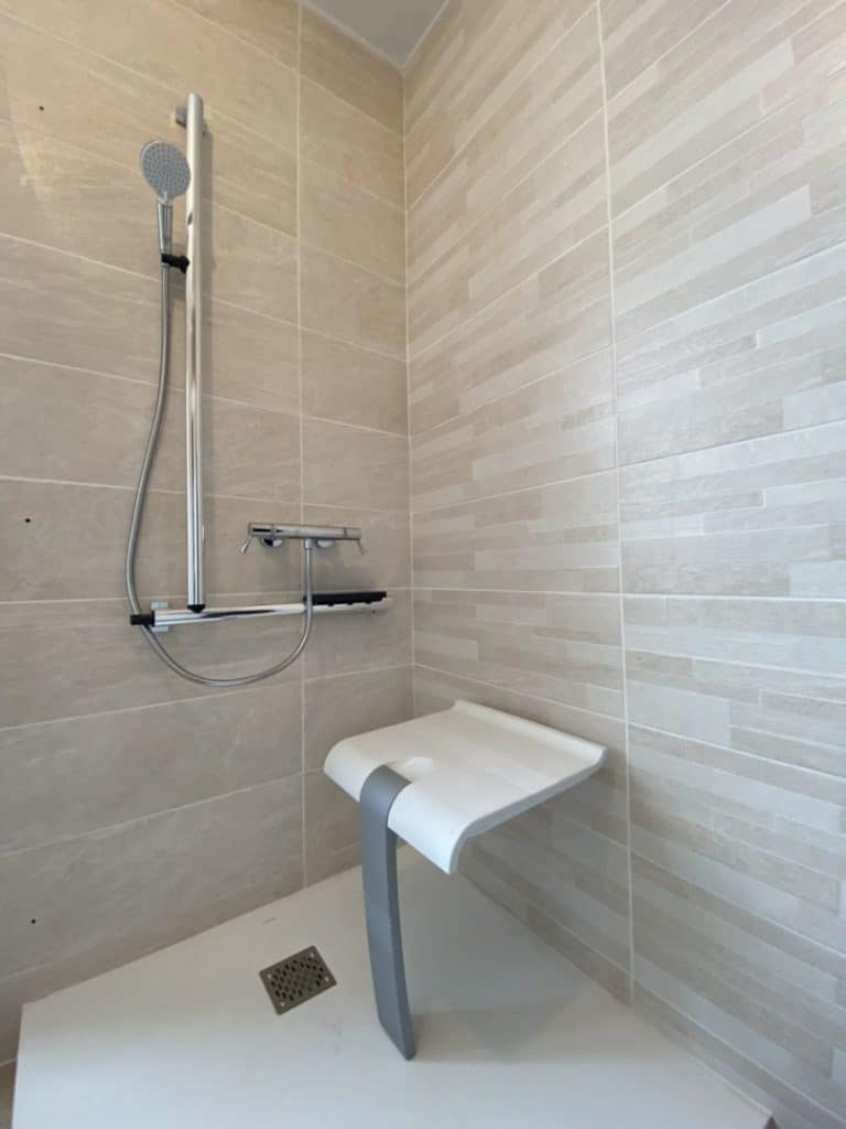 Salle de bain PMR Plouzané (2)
