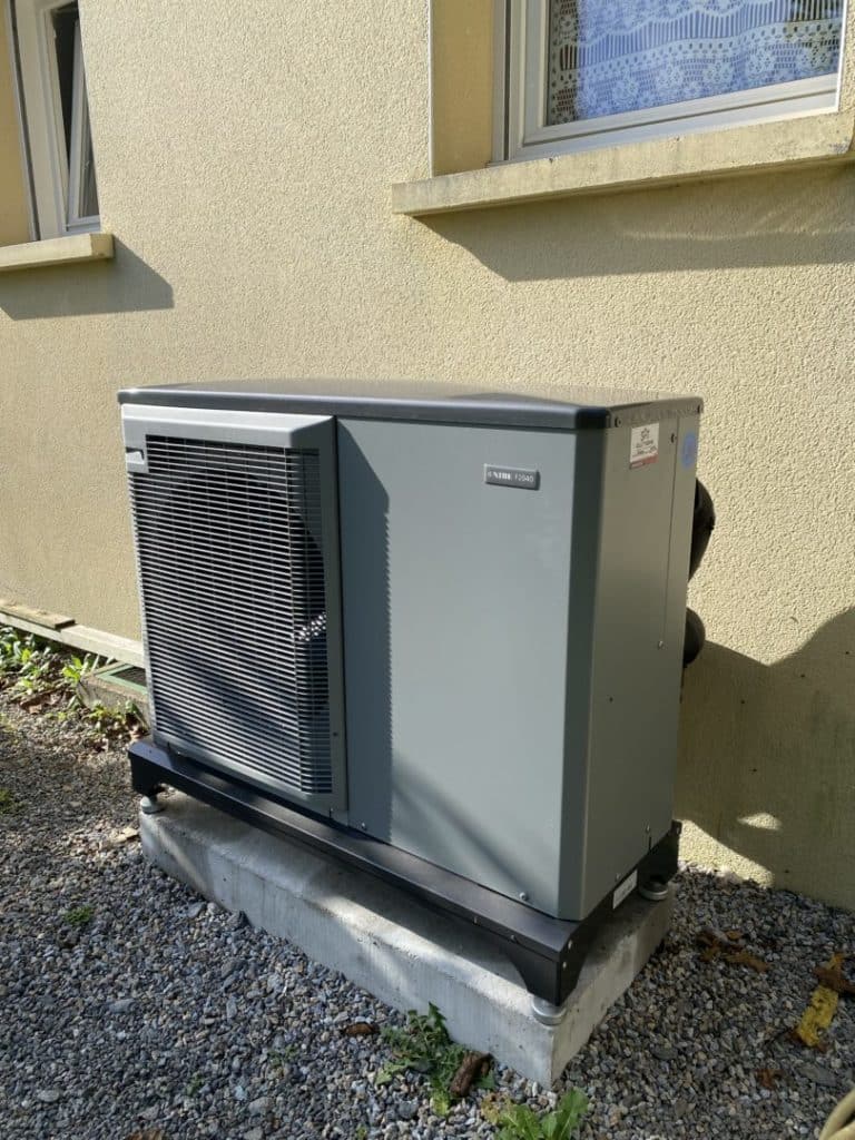 Création d'un réseau de pompe à chaleur NIBF730 sur air extrait Locmaria-Plouzané (2)